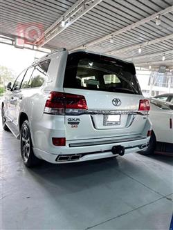 تويوتا لاندكروزر